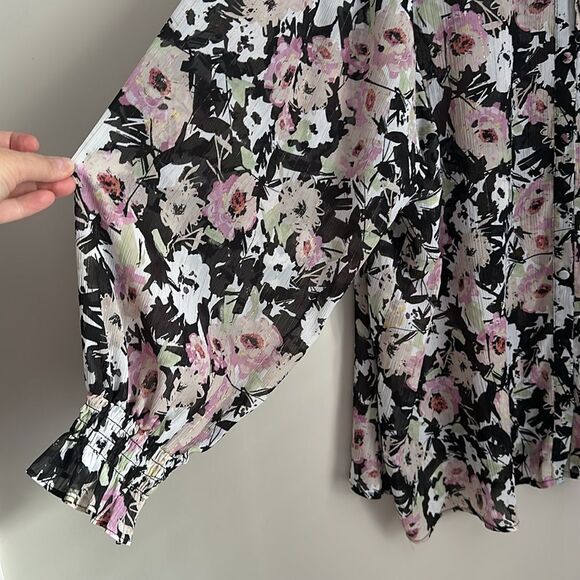 Torrid Women’s Crinkle Chiffon Button Up Mock Neck Floral Plus Blouse Size 4/26 - Picture 5 of 12